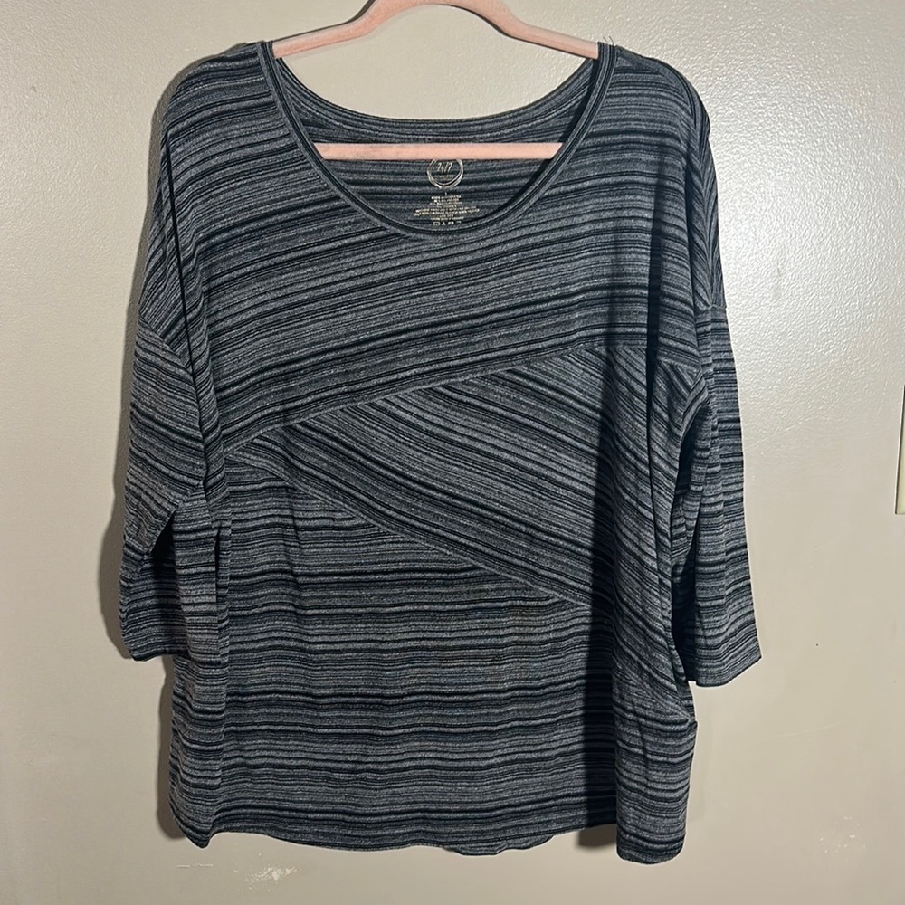 Maurices 24/7‎ Striped Marled Gray Top | 1